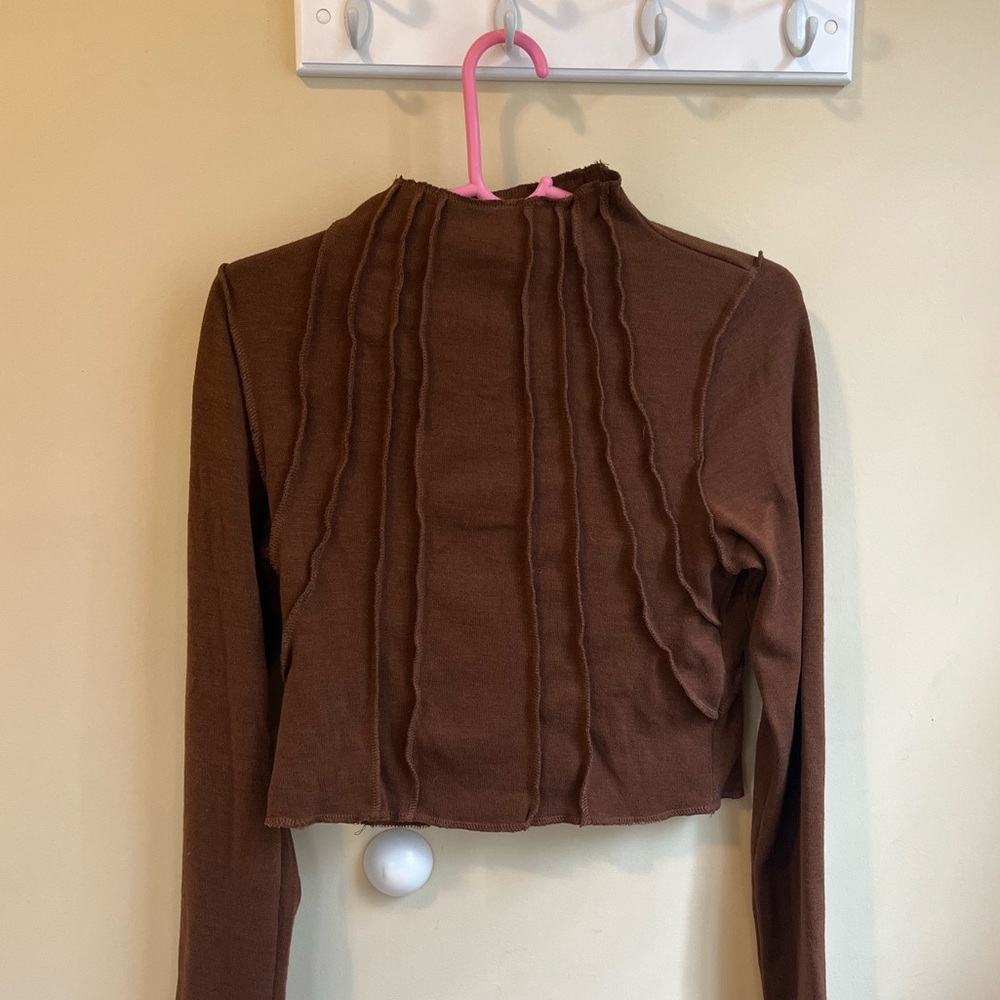 Funky exposed seam long-sleeve